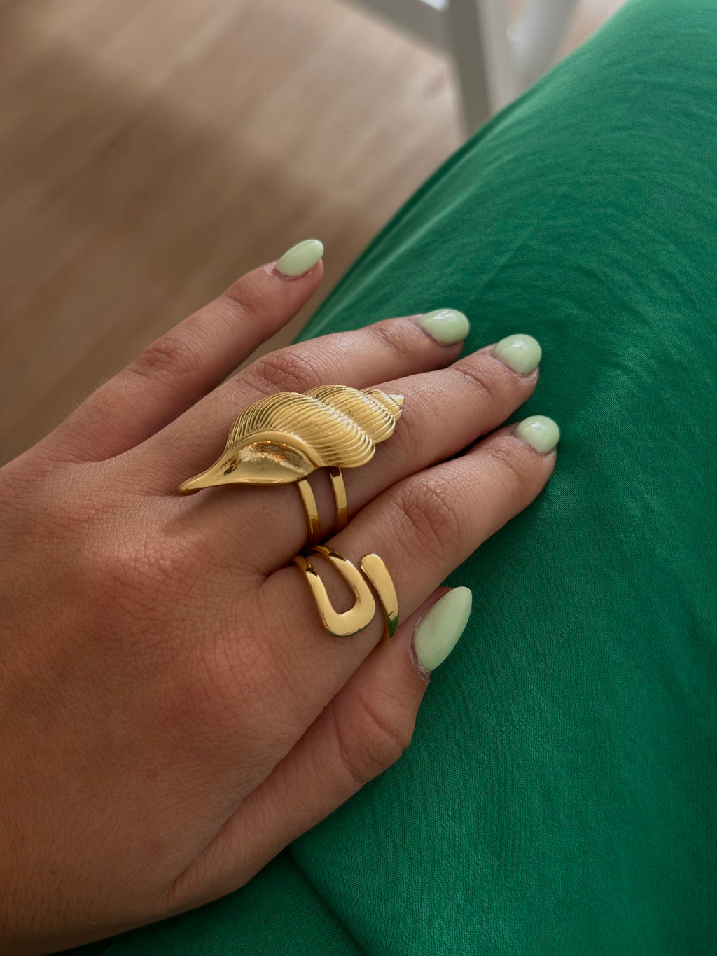 Anillo Ariel