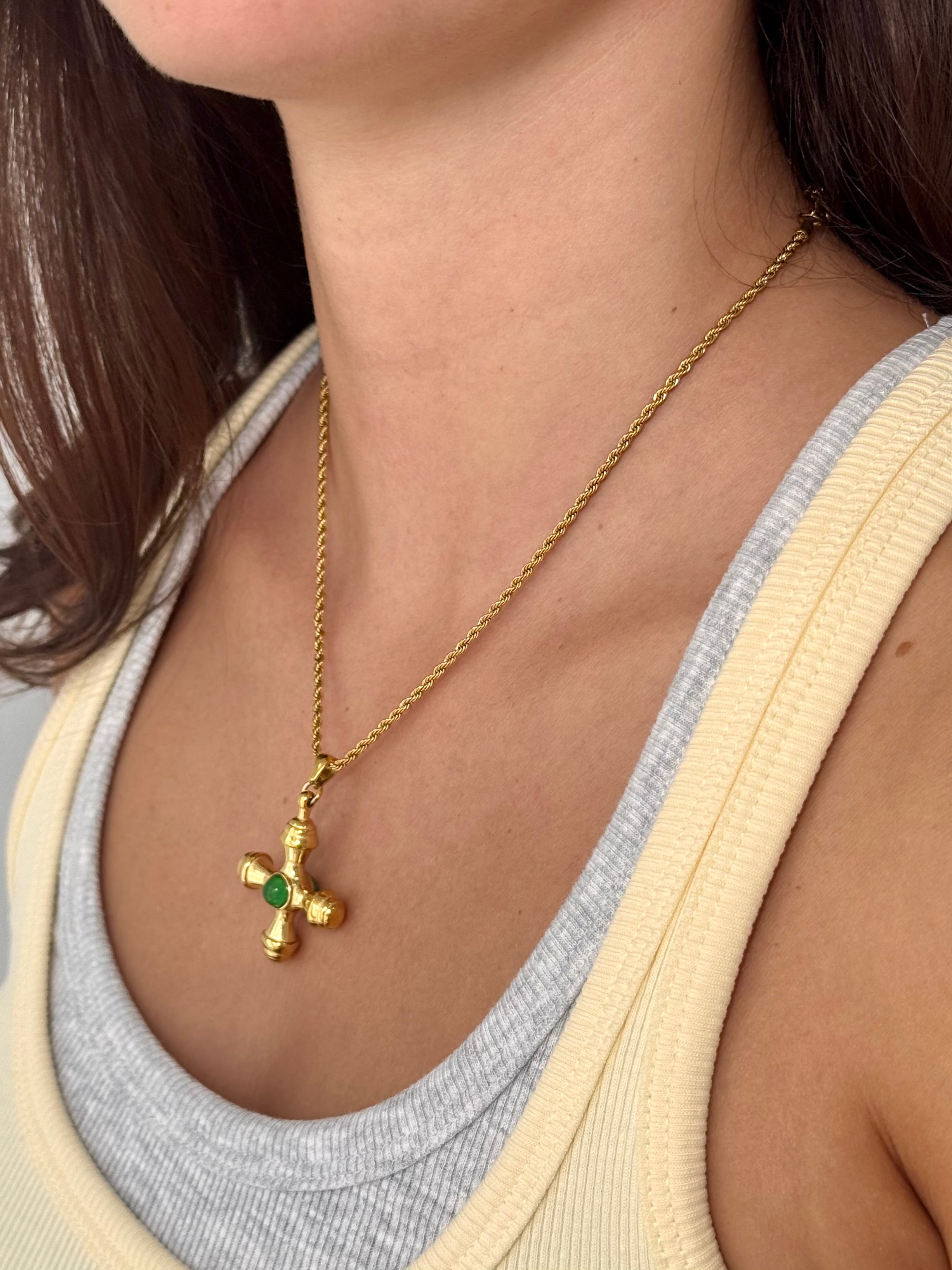 Collar Cruz Verde