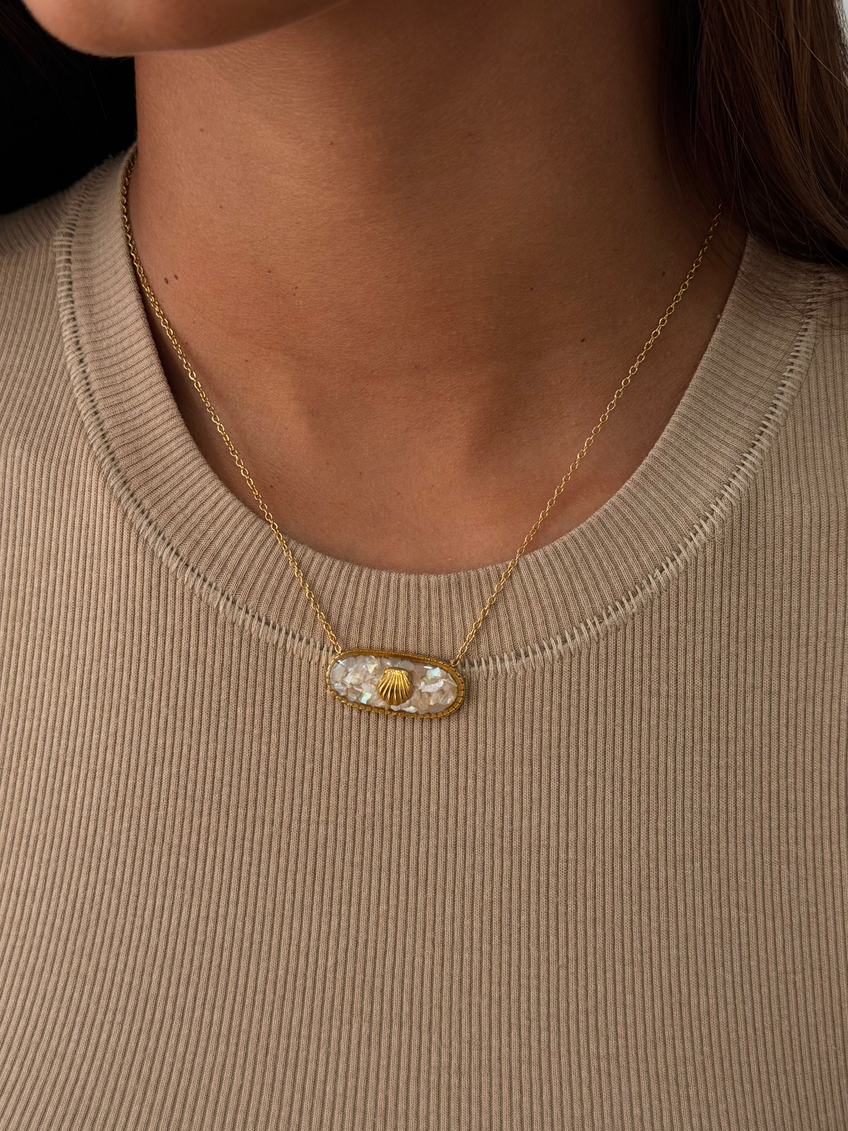 Collar Celestina