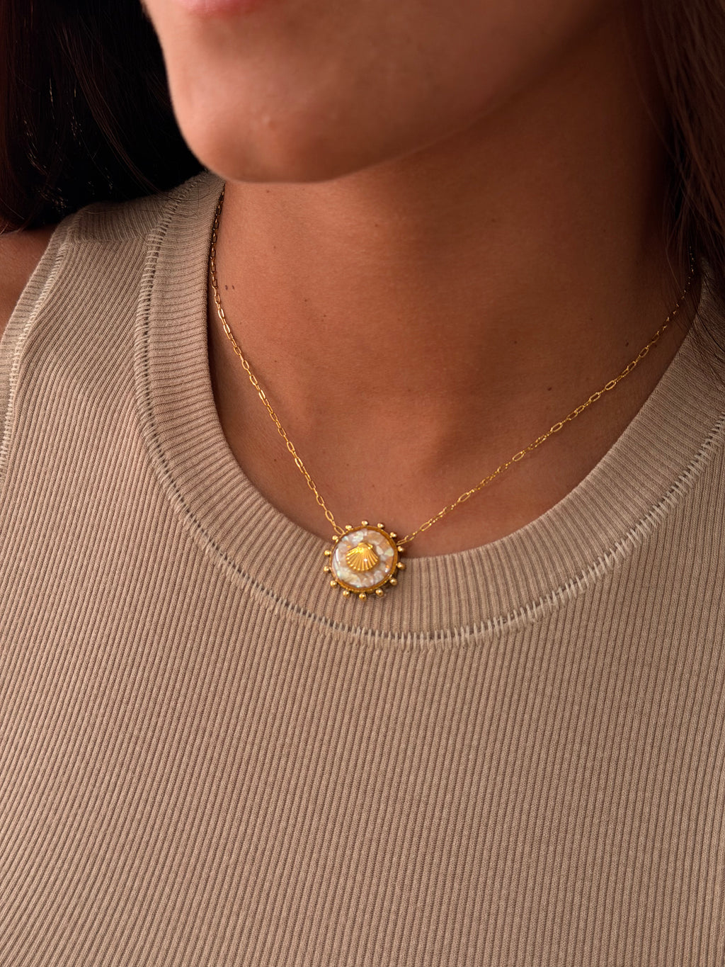 Collar Bari