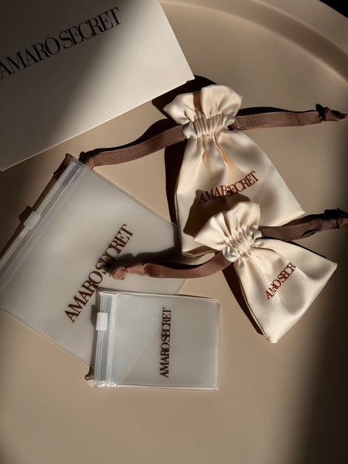Packaging personalizado para las joyas de acero inoxidable de Amaro Secret